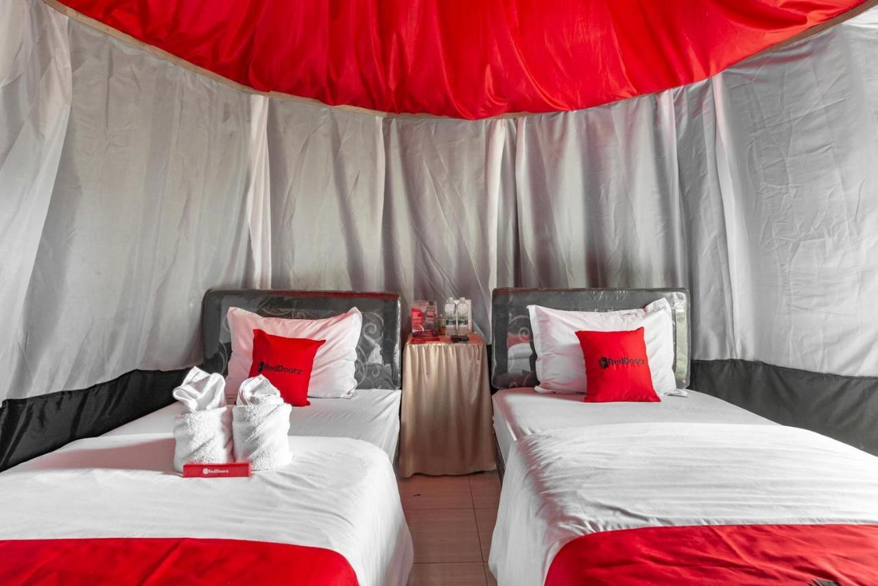 Reddoorz @ Apache Camp Hotel Batu  Exterior foto